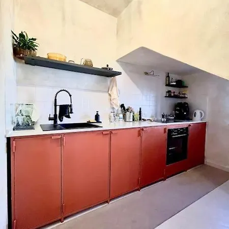 Fajra House